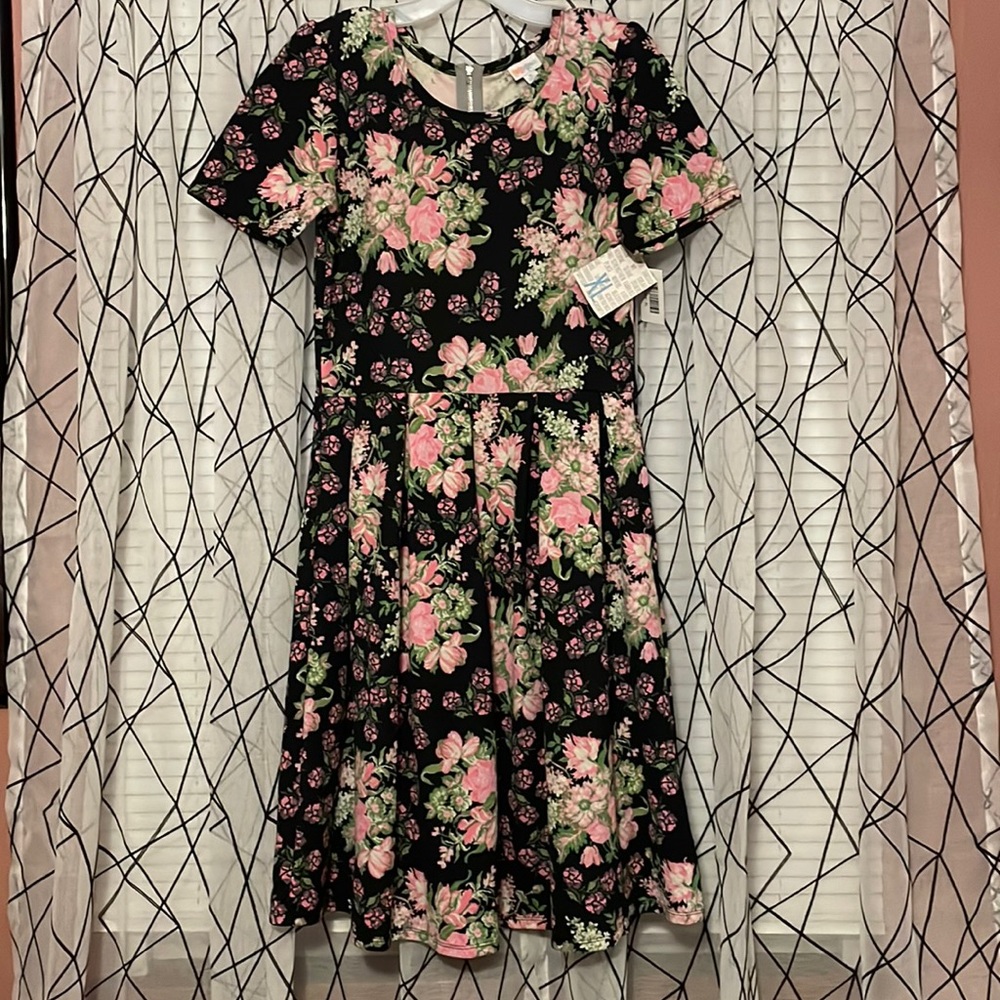 Lularoe XL Amelia Dress. NWT